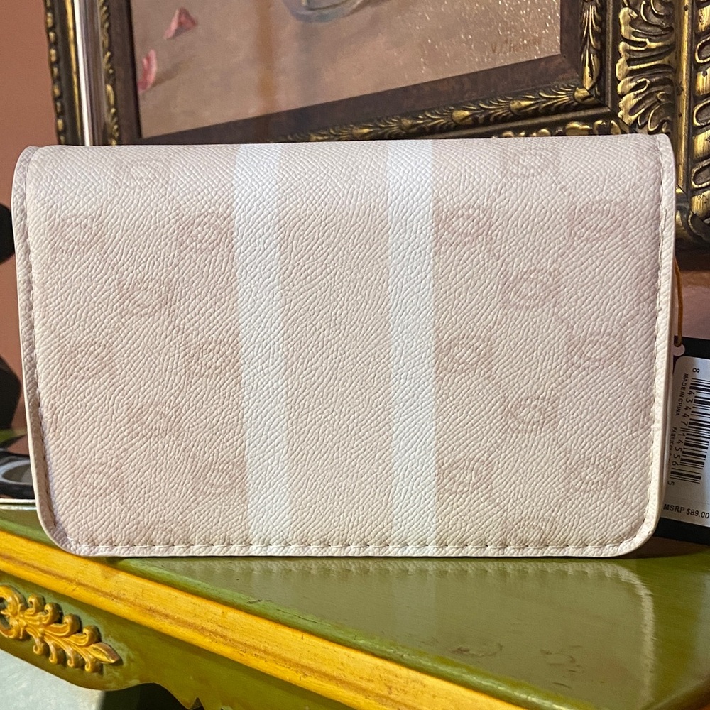 Bebe Los Angeles NWT Cream and White Crossbody Shoulder Bag 7.5x5x2 - Picture 2 of 6